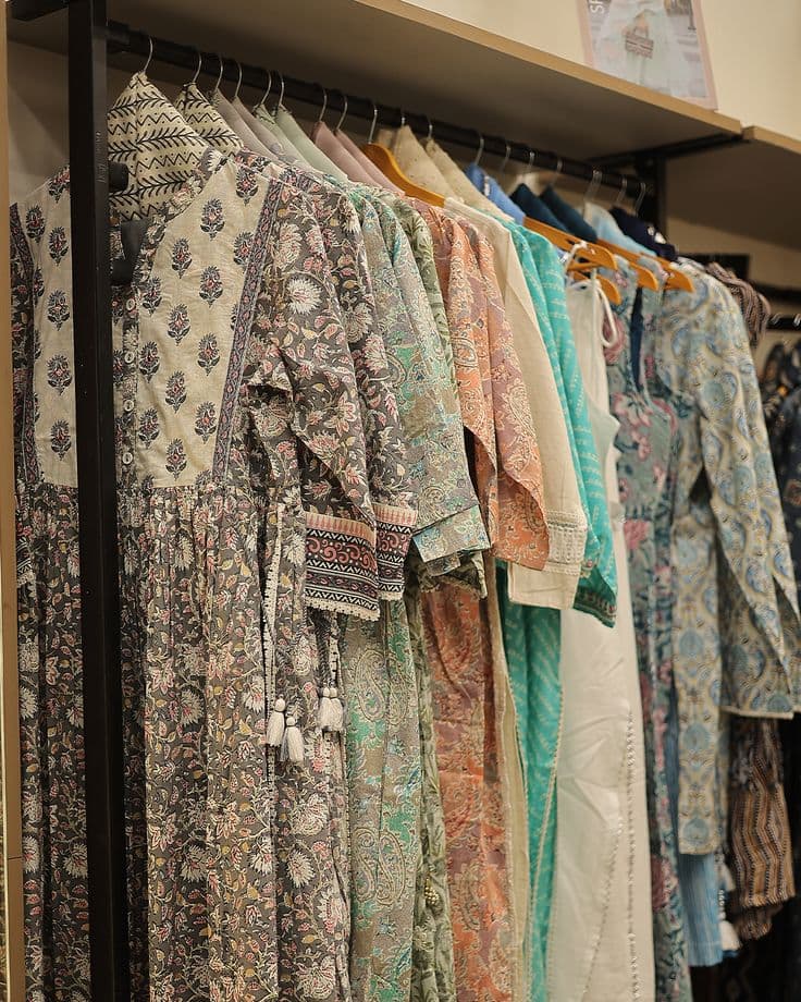 Ladies' Stitched & Unstitched Garments